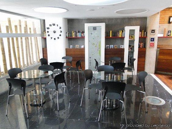 Estelar Apartamentos Aeropuerto Богота Ресторант снимка